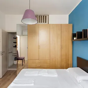 The Place, Your Place To Be - Via Tadino Appartamento